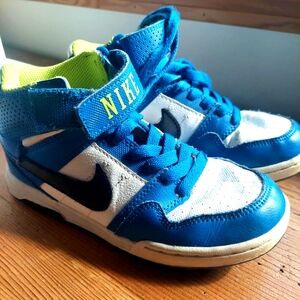 Nike Mogan Mid 2 Boys Skate Shoes - Little Boy Size 1Y velcro SB